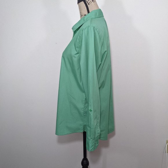 NWOT Christopher & Banks Solid Green Shirt Collared Top Button Womens Size M - Picture 3 of 7